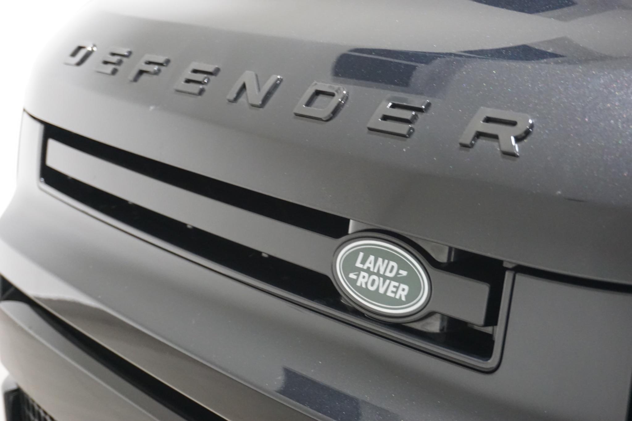 Land Rover Defender 110 3.0 D250 MHEV XS Edition Auto 4WD Euro 6 (s/s) 5dr